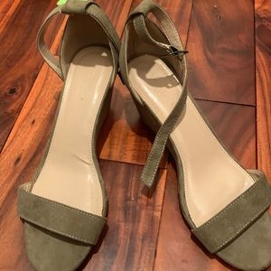 Tan strappy low wedge